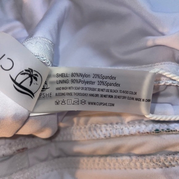 NWT ๐บHP๐บ CUPSHE White Floral One Piece Ruched Halter Swimsuit XL - Picture 7 of 8